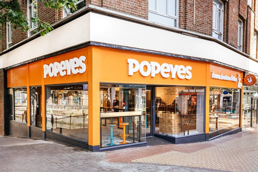 AMERICAN CHICKEN RESTAURANT, POPEYES®, EXPANDS INTO THE NORTH WEST Business Manchester