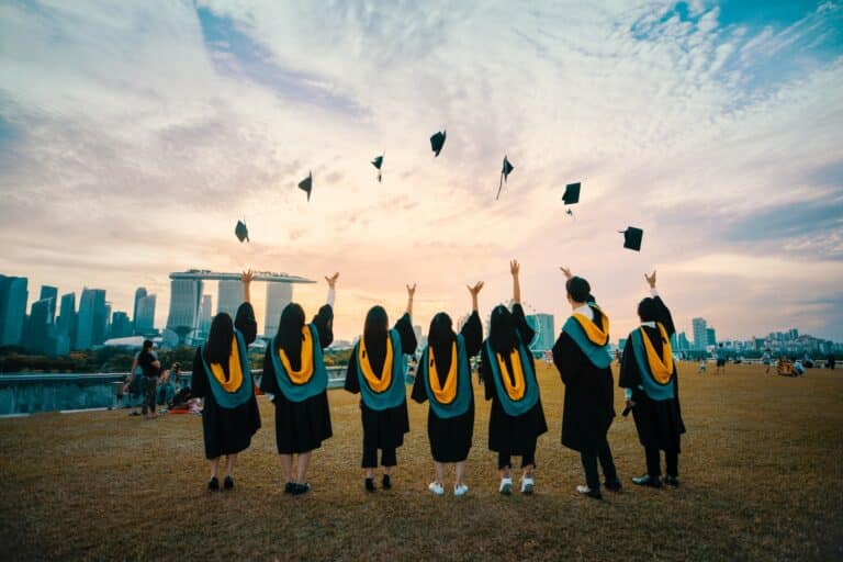 Breaking into the Workforce: Expert Strategies for Securing Employment After Graduation