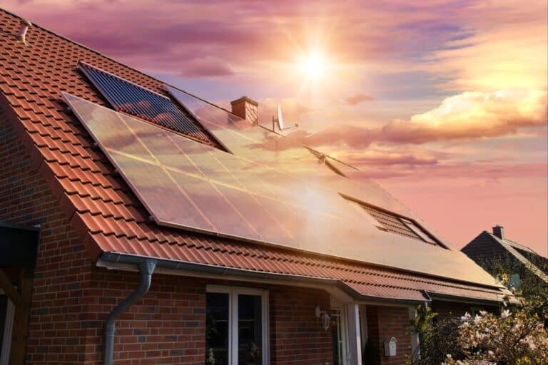 Homeowners say no to solar panels because they’re “ugly”