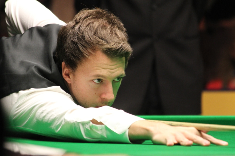 Judd Trump playing snooker