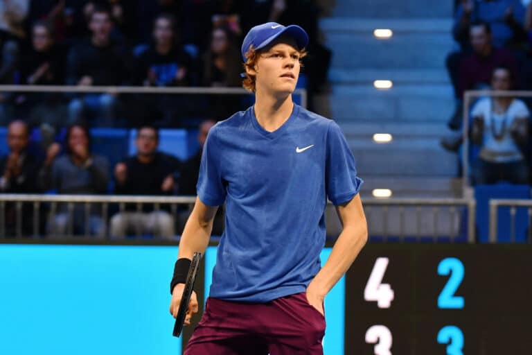 Miami Open: Sinner tees up Medvedev semi-final