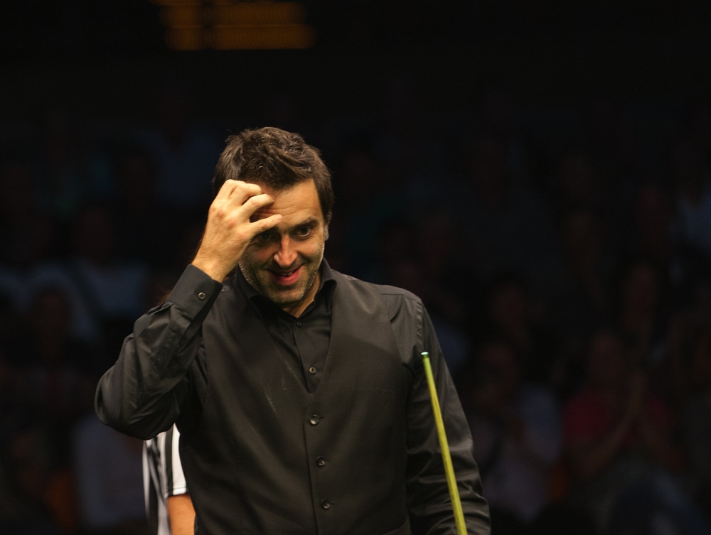 Ronnie O'Sullivan playing snooker