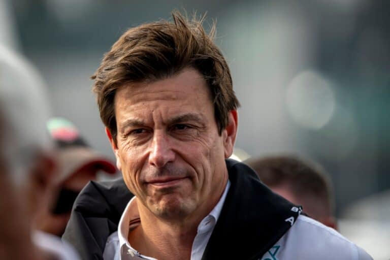 Wolff denies Mercedes are set to meet with Verstappen camp