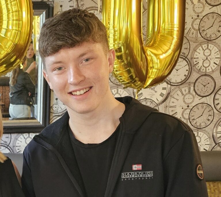 Missing Oldham teenager reunited with family after 10 days