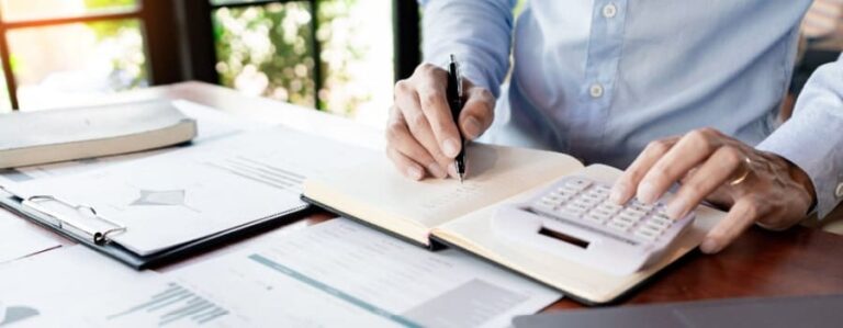 Clarke Bell Reports Sharp Rise in Solvent Liquidations Amid Economic Pressures