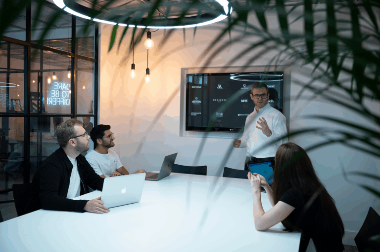 K2L Marketing Strengthens Global Footprint with New Offices in Dubai and Illinois