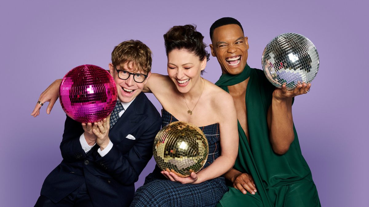 0 SHOWBIZ Strictly 15283981JPG