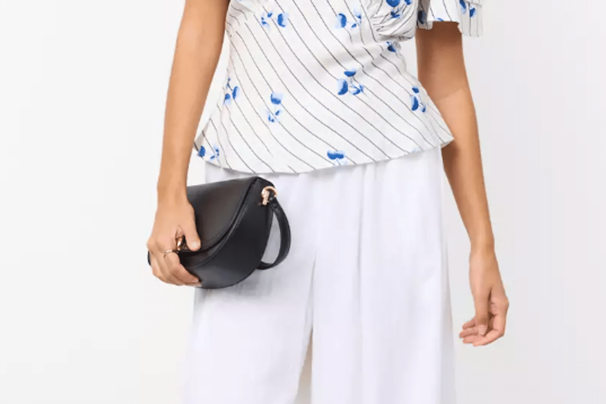 Tu's linen trousers are a staple for summer