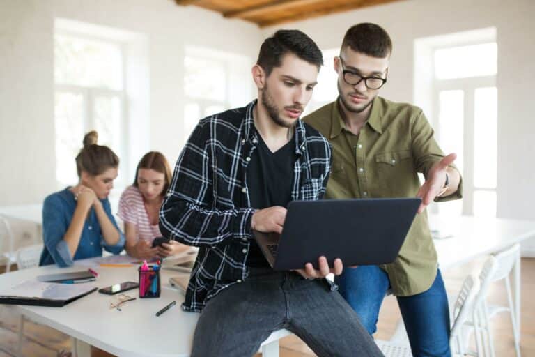 7 Practical ways Manchester businesses can strengthen their brand identity