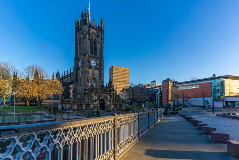 How outsourced finance helps Manchester SMEs make better decisions
