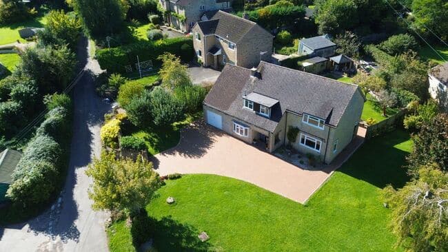https://www.rpsresindriveways.co.uk/resin-bound-driveways