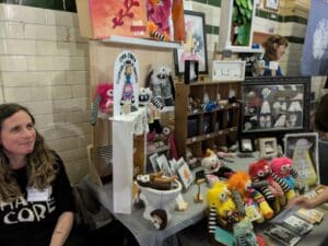 1000025744